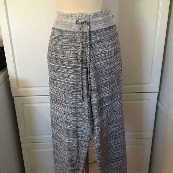 Avenue Pants - ❤️Host Pick❤️NEW Gray & White Avenue Pants